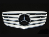 Mercedes-Benz E class 用パーツ 『SL スタイルグリル』 商品イメージ