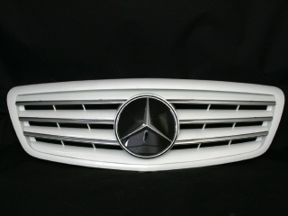 Mercedes-Benz S class 用パーツ 『ビッグスターマーク グリル』 商品イメージ