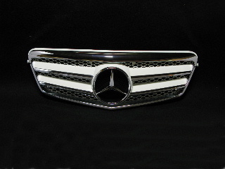 Mercedes-Benz E class 用パーツ 『W212 ビッグスターマーク グリル』 商品イメージ