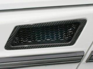 Mercedes-Benz G class 用パーツ 『職人気質 カーボン フェンダーサイドダクト』 商品イメージ