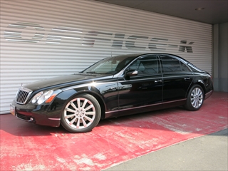 MAYBACH マイバッハ 用パーツ 『マｊバッハ クロームピラーカバー』 商品イメージ