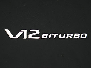 Mercedes-Benz S class 用パーツ 『クロームエンブレム V12 BITURBO』 商品イメージ