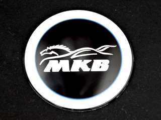 Mercedes-Benz CLS class 用パーツ 『MKB エンジン バッチ』 商品イメージ