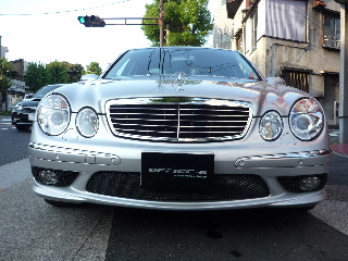 Mercedes Benz E class W 用パーツ／グリル W y SL スタイル