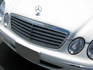 Mercedes-Benz E class 用パーツ 『W211 E320 スタイルグリル』 装着イメージ