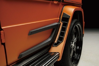 Mercedes-Benz G class 用パーツ 『REAR DOOR PANEL CARBON』 装着イメージ