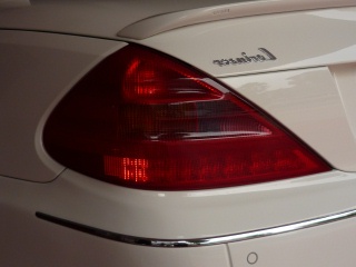 Mercedes-Benz SL class 用パーツ 『R230 クロームテールランプリング』 装着イメージ