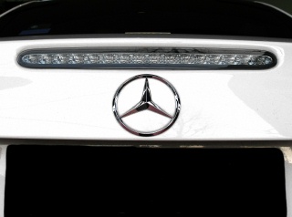 Mercedes-Benz SL class 用パーツ 『W230 07y SL65 ハイマウント ストップランプ』 装着イメージ