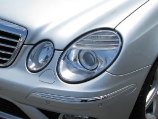 Mercedes-Benz E class 用パーツ 『W211 07y バイキセノン ヘッドライト』 装着イメージ