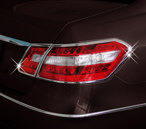 Mercedes-Benz E class 用パーツ 『クロームテールランプリング』 装着イメージ