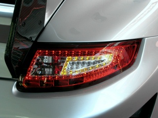 Porsche 911 用パーツ 『997 -08y 09yスタイル LED テールレンズ』 装着イメージ