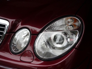 Mercedes-Benz E class 用パーツ 『W211 ヘッドライトレンズ ver2』 装着イメージ