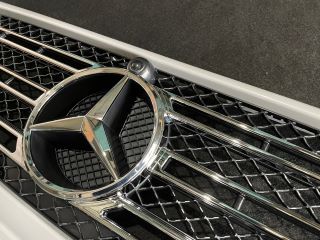 Mercedes-Benz G class 用パーツ 『W463 19y G550STYLE GRILLE  UNPT』 装着イメージ