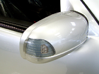 Mercedes-Benz E class 用パーツ 『W210 00y ドアミラー Assy』 装着イメージ